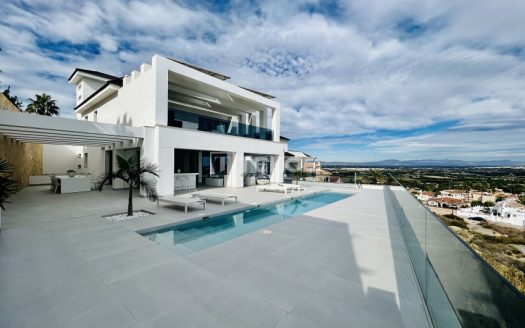 Key-Ready Detached Luxury Villa in Ciudad Quesada Alicante