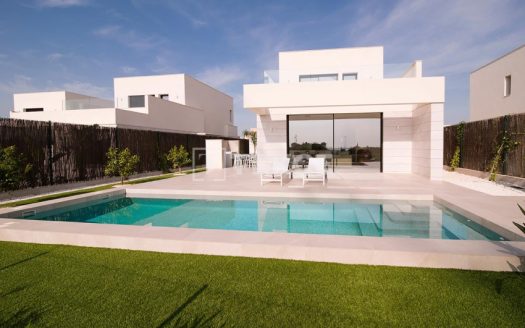 Villas with Private Pool and Parking in Los Montesinos