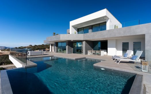 Houses – Detached Villa in Alicante